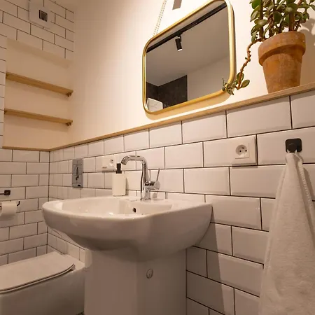 Mieszkania W Dobrzykowicach *